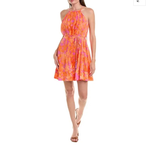 Taylor Dresses & Skirts - NWT Taylor Pleated Crepe Dress Size M